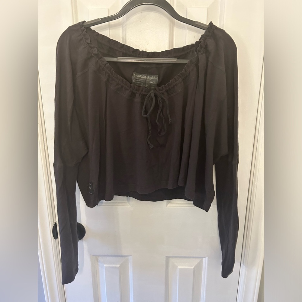 Allsaints Size 12 Black Long Sleeve Crop Top
